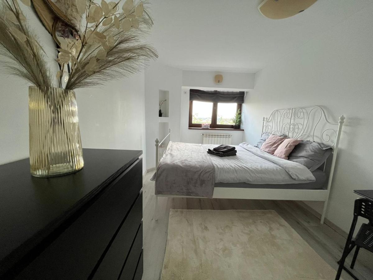 City Center Privat-Sauna Familyconcept Яш Екстериор снимка