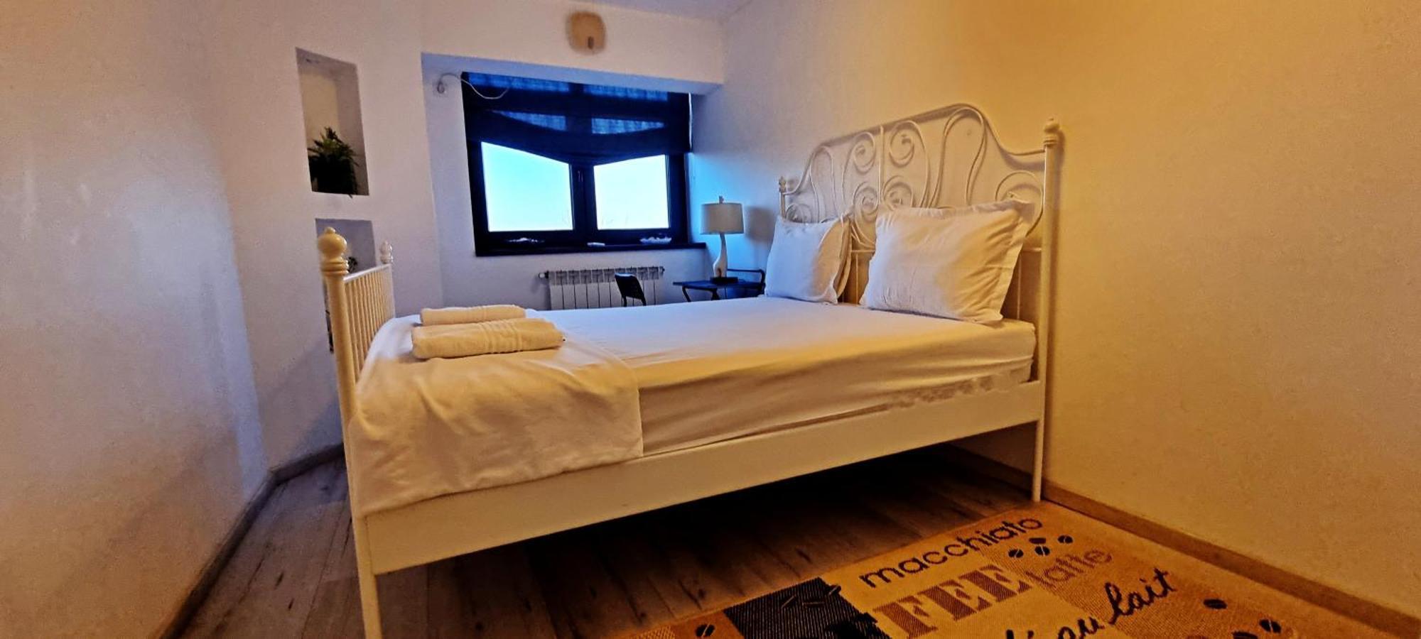 City Center Privat-Sauna Familyconcept Яш Екстериор снимка